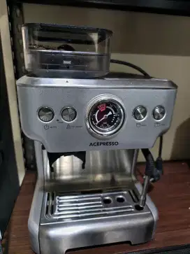 Mesin Pembuat Kopi