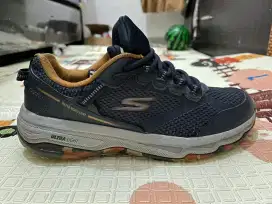 Sepatu Skechers Gunung Kantor Go Trail