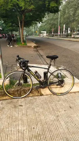 Sepeda balap/road bike