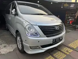 Hiyundai H1 royale th 2012 AT