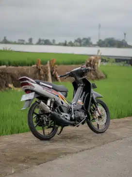 F1Z R Dualtone hitam