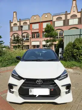 LIKE NEW! Toyota Agya GR Sport Two-Tone AT 2023