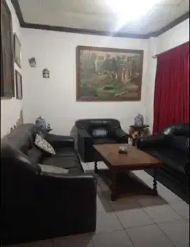 Rumah 2 Lt di Ciateul Pusat Kota Bandung Murah hanya 1M an saja
