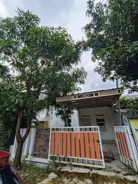 Rumah minimalis di komplek perumahan dekat pintu toll Ciperna