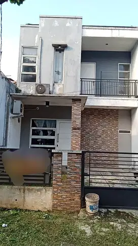 Dijual rumah  di Citra Grand Cibubur