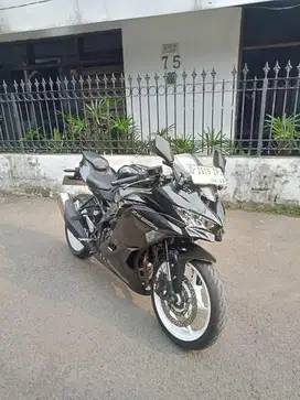 Kawasaki ninja zx25R