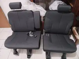 Jok mobil Luxio