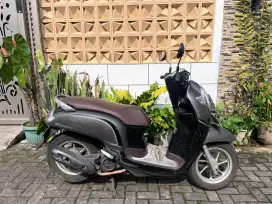 Scoopy 2018  pajak isi