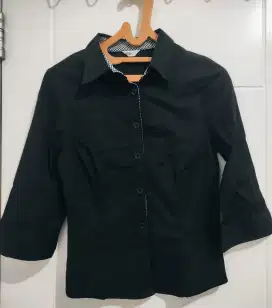 Preloved Kemeja wanita warna hitam