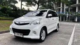 Avanza Veloz AT 2013 Cash 119 juta warna Putih