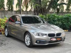 KM LOW BMW 320i F30 SPORT 2016 Pakaian 2017