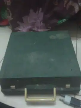 Mesin ketik lama