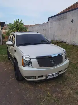 Di jual mobil cadillac 2007