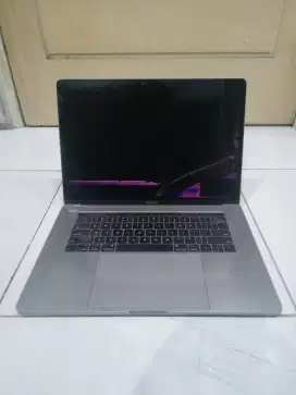 Macbook Pro 15 - A1990 - 2018 - i7 Ram 16gb Ssd 512gb  Minus Lcd