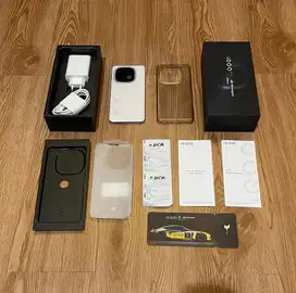 Vivo IQOO 13 16/512gb Resmi baru 1 bulan pakai Fullset original