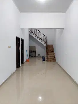 Rumah 1 1/4 Lantai Luas 95 M2 Siap Huni Di Harapan Indah