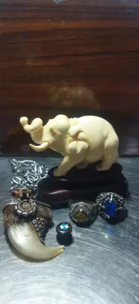Patung gajah bahan gg