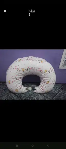 Preeloved bantal menyusui merek BabyBee warna pink..masih bagus.