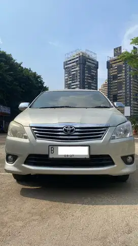 Innova G Diesel 2012 AT Silver Tgn 1 km 85.000 asli Teristimewa Murah