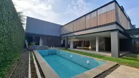 RUMAH MEWAH WITH PRIVATE POOL DI PONDOK CABE UDIK PAMULANG