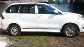Toyota Xenia R dlx A/T DP6 jt