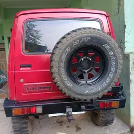 Suzuki Jimny 1982 Bensin