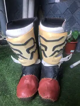 Sepatu both trail/gunung uk 42-43