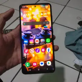 Samsung A52 ram 8/128 batangan
Minus baca