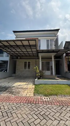 Disewakan Full Furnished Murah Rumah 2lt Royal Park Citraland Surabaya