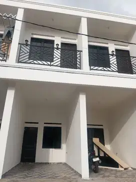 Rumah baru dalam komplek di condet jakarta timur