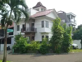 Dijual Rumah 3setengah lantai di Hook BNR