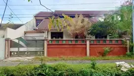 Dijual Cepat Rumah 10 Kamar Cocok Untuk KOST-KOSTAN di Rungkut Barata