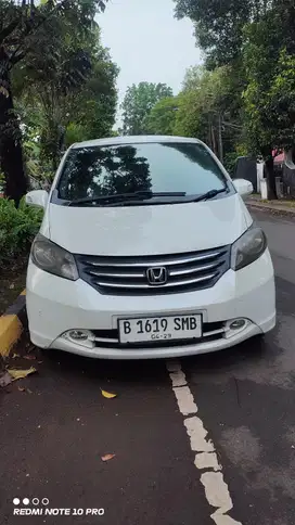 Honda Freed 2010 Bensin