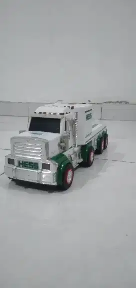 Mainan TRUCK HESS ORIGINAL
