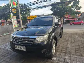 Dijual fortuner bensin G metic 2012 asli bali