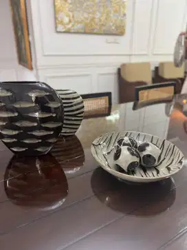 Dekor, Piring dan Guci Antik/Porcelain/Brass Metal