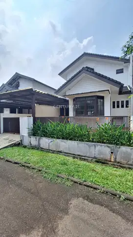 Dijual rumah siap huni di sektor 2 Bintaro lokasi strategis