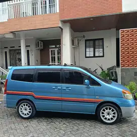Nissan Serena 2004 Bensin