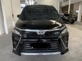 [KM55RB] TOYOTA VOXY 2.0 A/T 2018