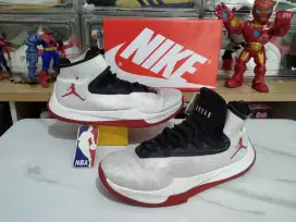 Sepatu Basket Nike Jordan Fly size 45