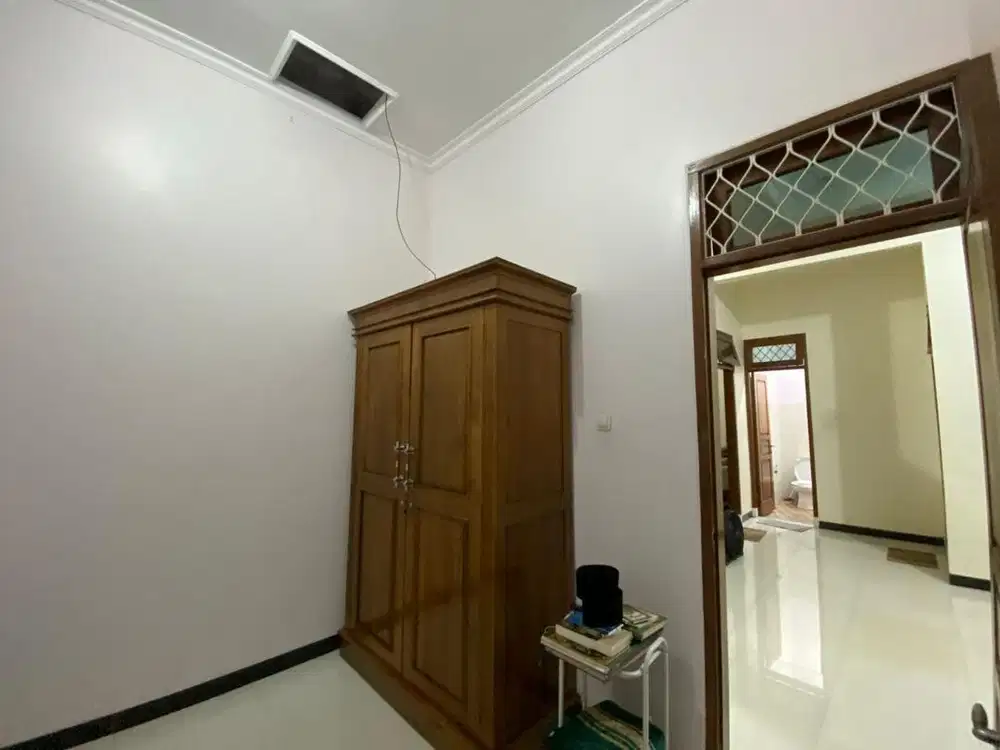 Lemari Kayu Jati Murni
