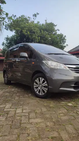 Honda Freed 2012 Bensin