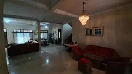 Rumah Megah Strategis  Dekat Tol Jorr dan Toll Bintara