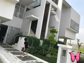 Di Jual Cepat Rumah Cantik di Asera One East Harapan Indah, Bekasi