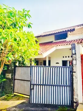 Dijual Rumah di Puri Cinere, Cinere Depok, Jawa barat.