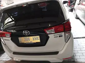 Kijang Innova V 2.0 2022