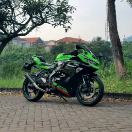 Kawasaki ZX25R ABS QS 2021 LOW KM PAJAK ON,SERVICE RECORD BERGARANSI