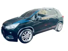 Cheverolet Trax 2017, Hitam Metalic