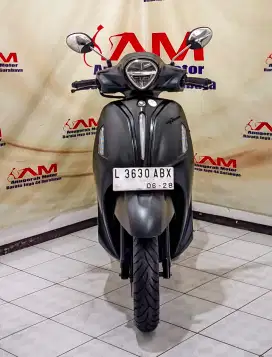 Yamaha grand filano warna hitam doff tahun 2023