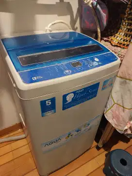 Mesin Cuci AQUA AQW-77D-H 7kg